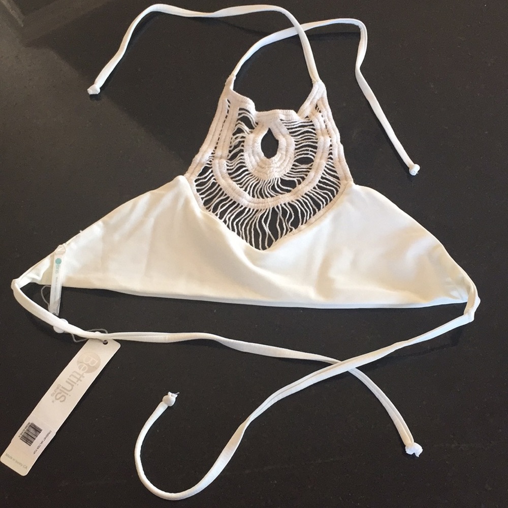 Bettinis croquet halter top - Picture 2 of 5